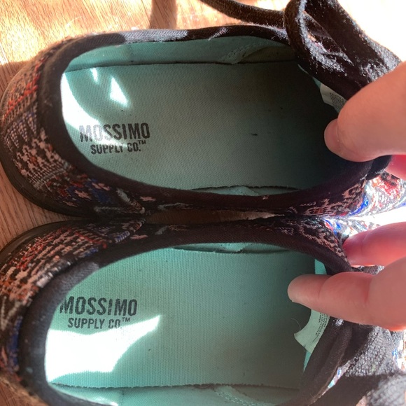 Mossimo Supply Co. Tribal print shoes - Picture 3 of 4